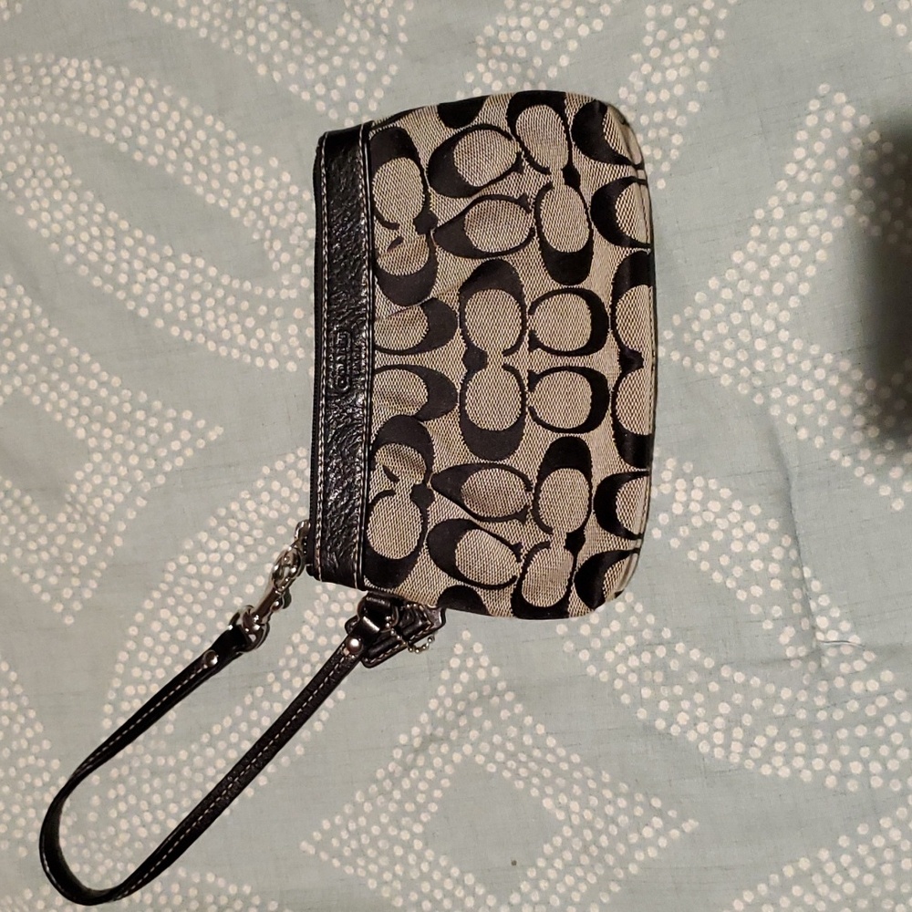 Small Coach Wristlet